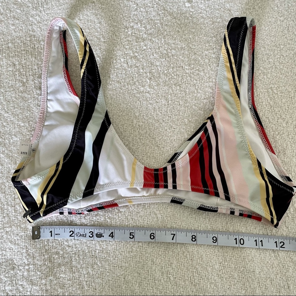 dapper VOLCOM bikini top - Picture 2 of 5